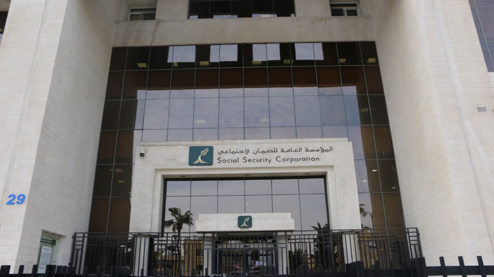 تحذيرات للمتقاعدين في الأردن بشأن وسطاء برنامج تقسيط المشتريات