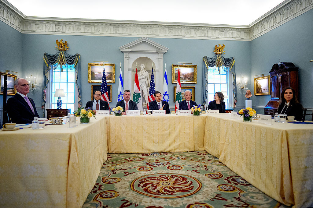 مفاوضات واشنطن بين لبنان وإسرائيل: تحديات وقف إطلاق النار وتفكيك حزب الله