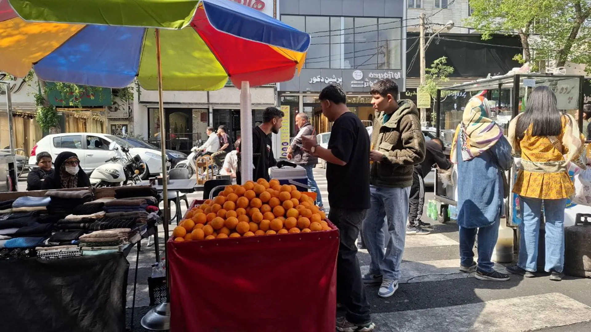 أسواق طهران تحت ضغط التضخم وارتفاع الأسعار عقب الهدنة